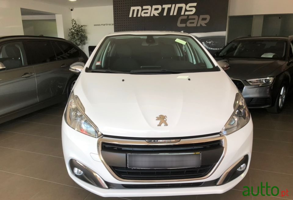 2016' Peugeot 208 photo #2