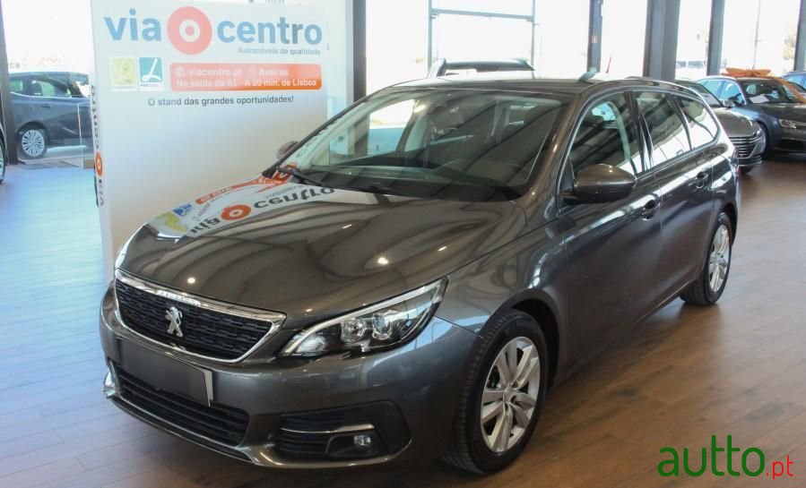 2019' Peugeot 308 Sw photo #2