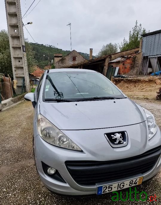 2009' Peugeot 207 photo #4