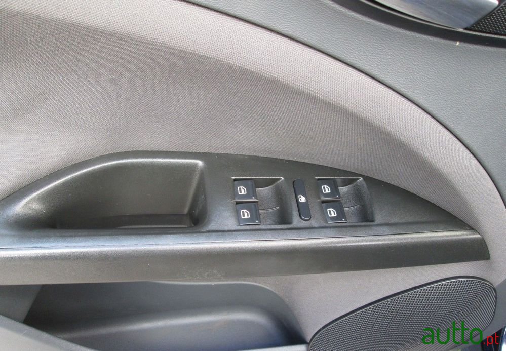 2010' SEAT Altea 1.6 Tdi Sport Dpf photo #6