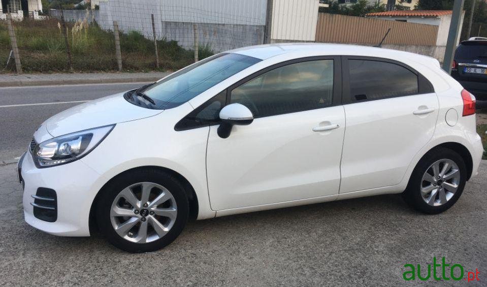 2017' Kia Rio 1.2 Cvvt Ex photo #1