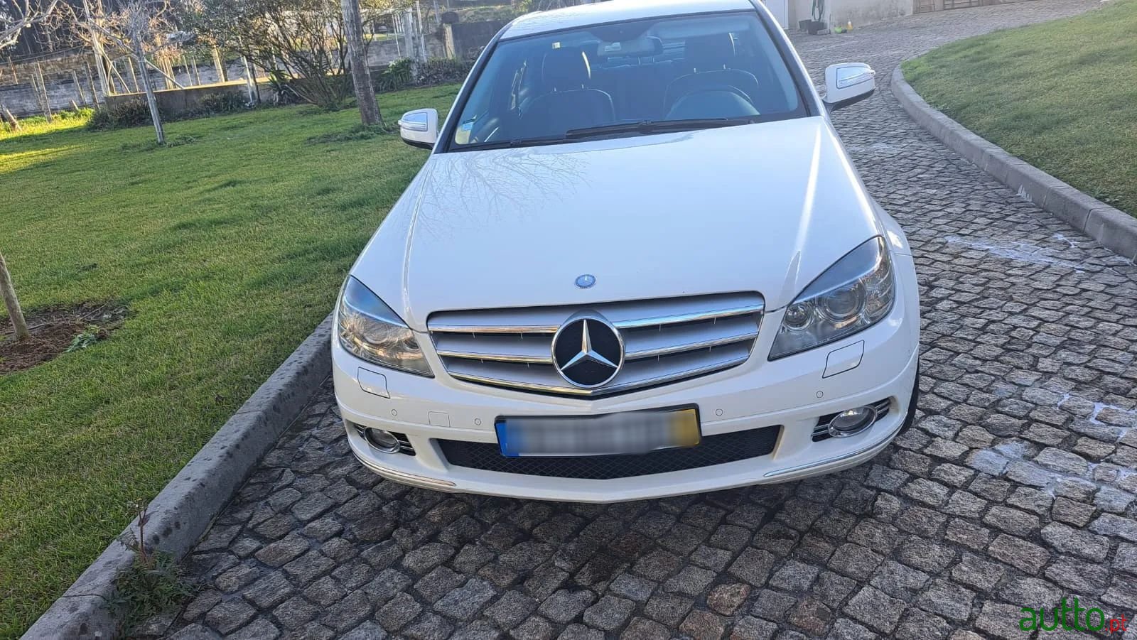 2008' Mercedes-Benz C-200 photo #4