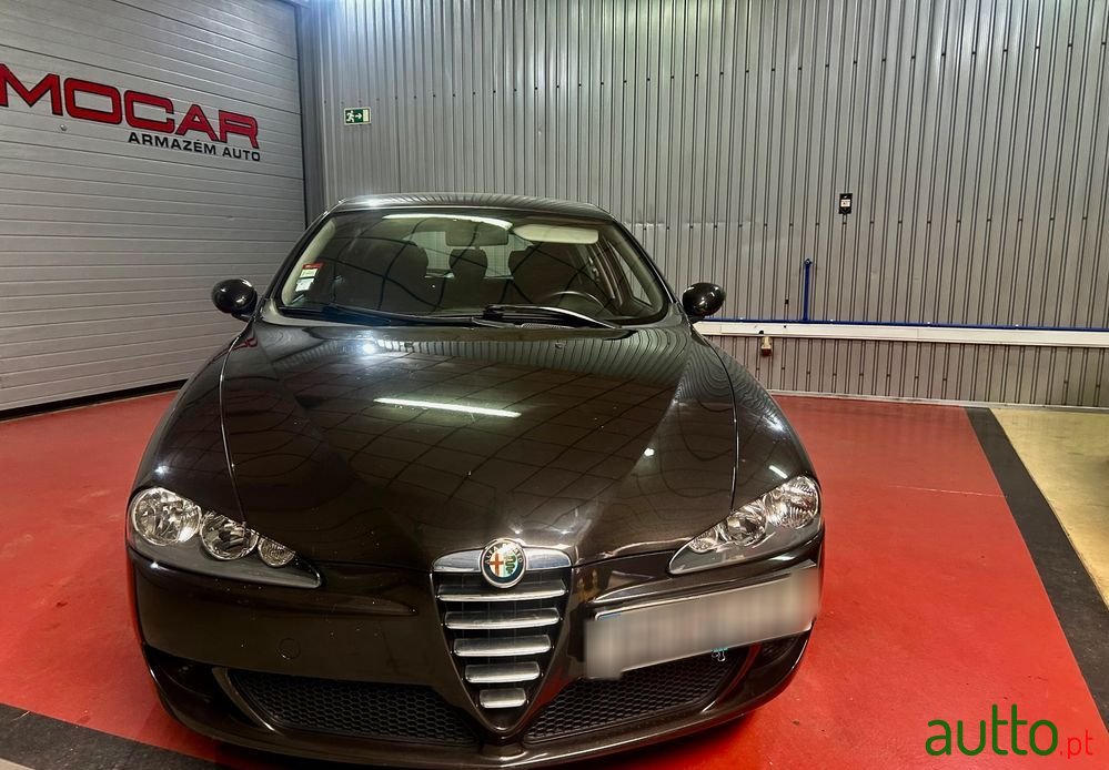 2005' Alfa Romeo 147 1.6 Ts Progression photo #2