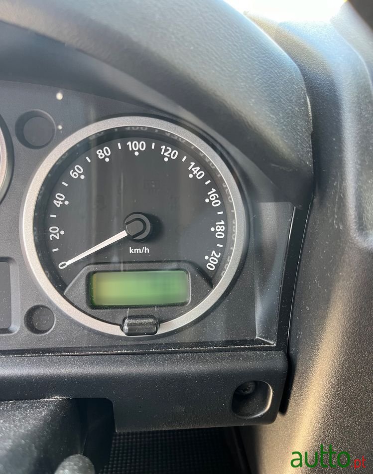 2015' Land Rover Defender photo #6