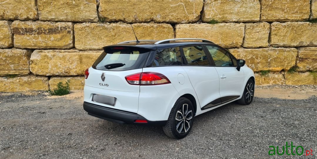 2017' Renault Clio Sport Tourer photo #2