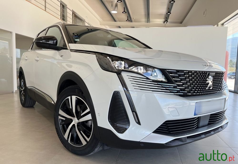 2022' Peugeot 3008 photo #3