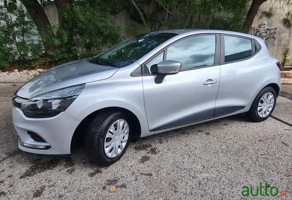 2018' Renault Clio 1.5 Dci Zen photo #1