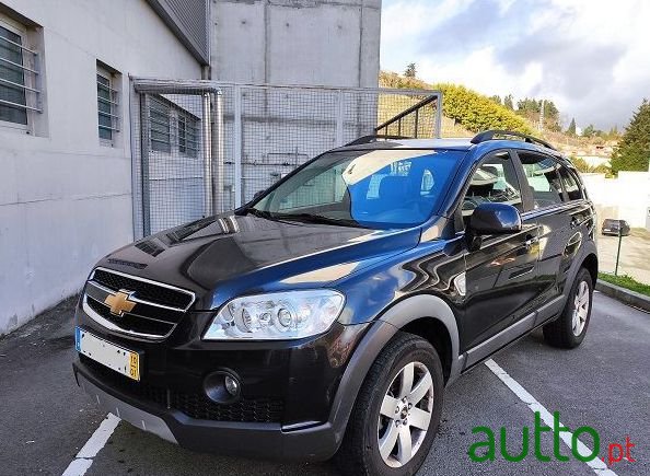 2010' Chevrolet Captiva photo #3