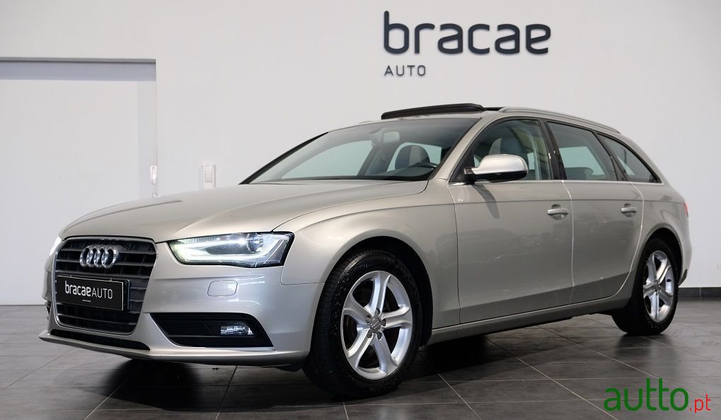 2013' Audi A4 Avant photo #1