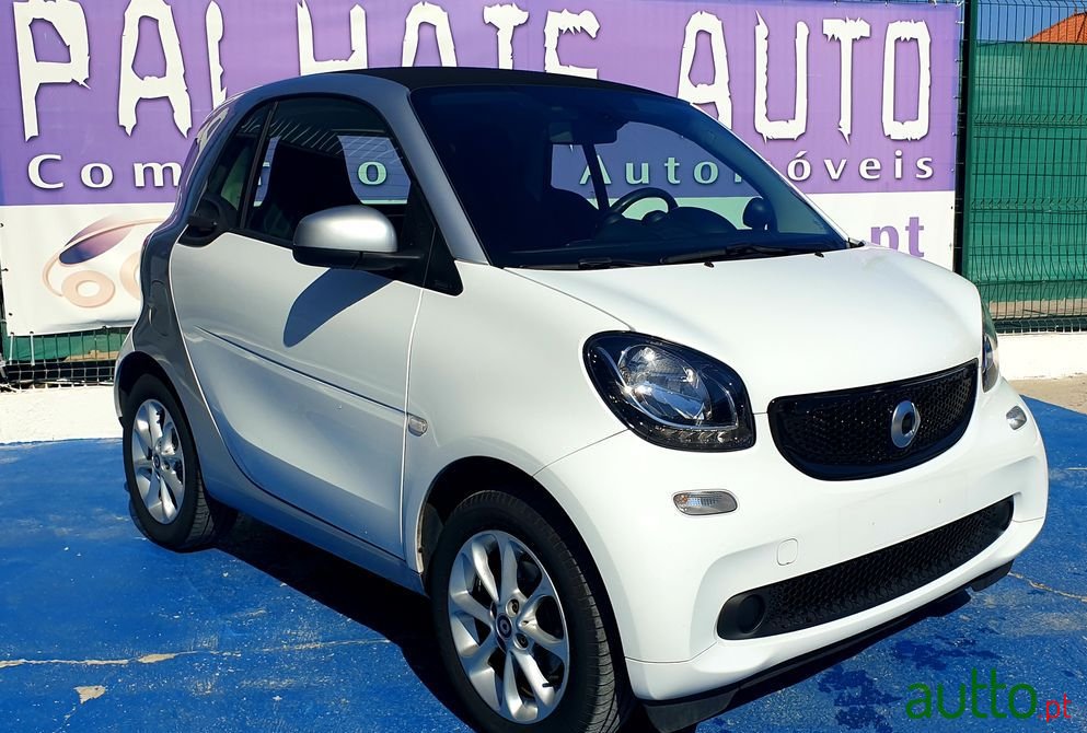 2018' Smart Fortwo photo #1