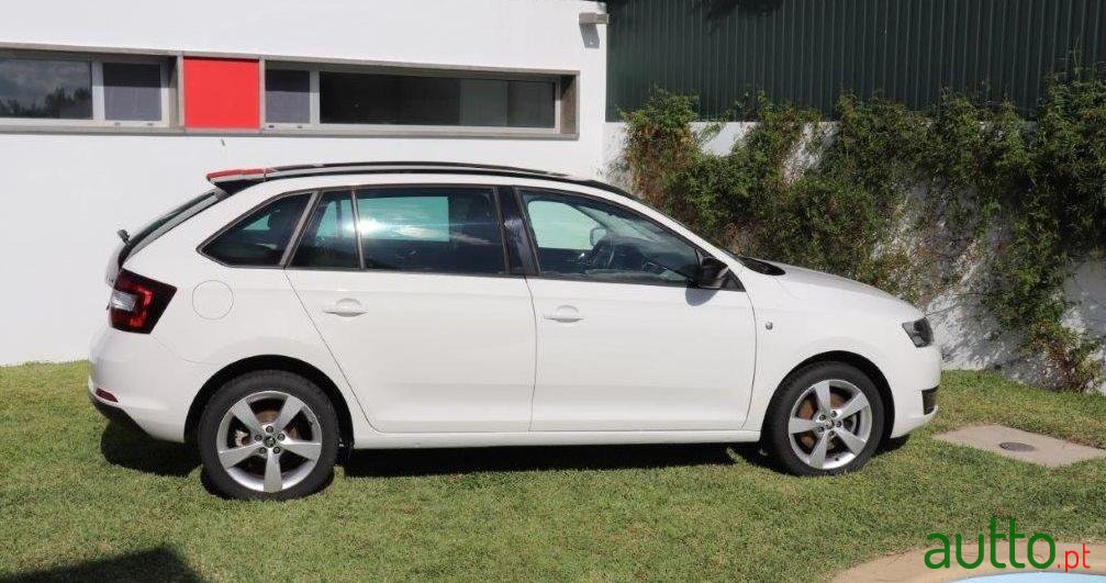 2014' Skoda Rapid Spaceback photo #1