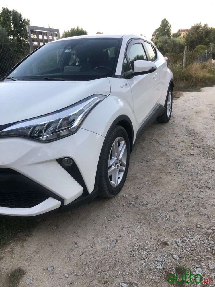 2021' Toyota C-HR 1.8 Hybrid Comfort photo #1
