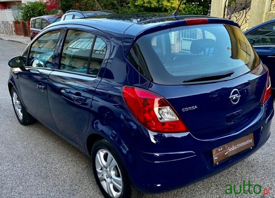 2014' Opel Corsa photo #4