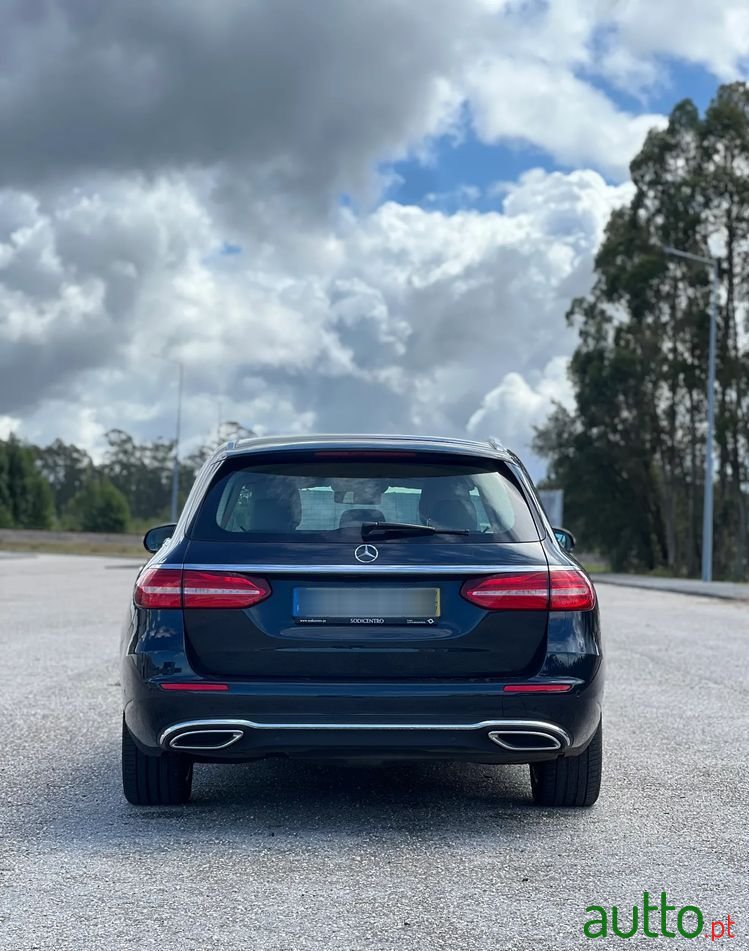 2017' Mercedes-Benz E 220 photo #6