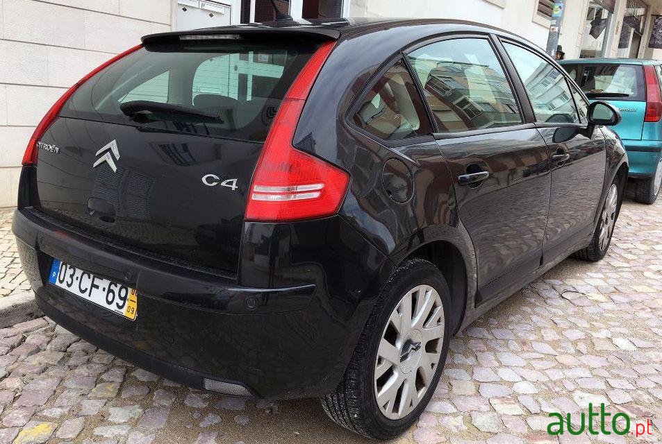 2006' Citroen C4 Hdi photo #2
