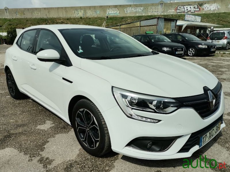 2016' Renault Megane photo #3