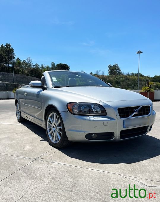 2009' Volvo C70 photo #2