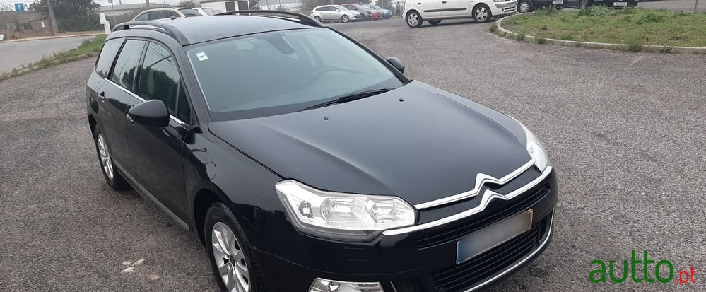 2012' Citroen C5 Tourer photo #1