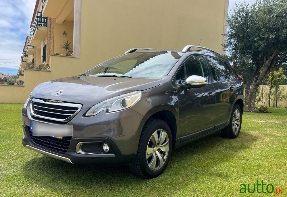 2015' Peugeot 2008 photo #1