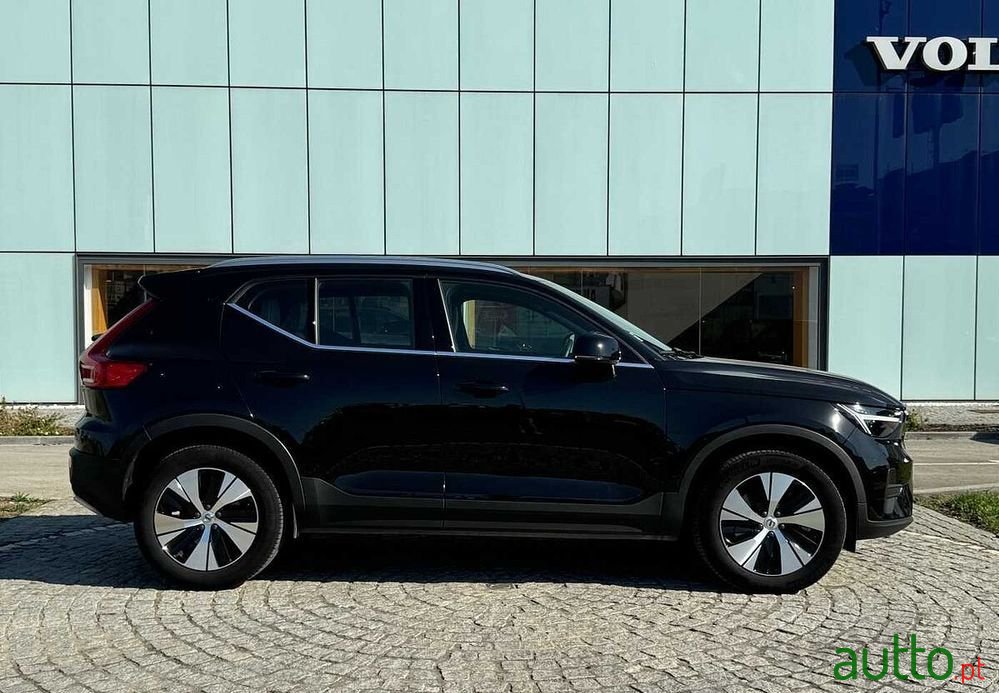 2022' Volvo Xc 40 photo #4