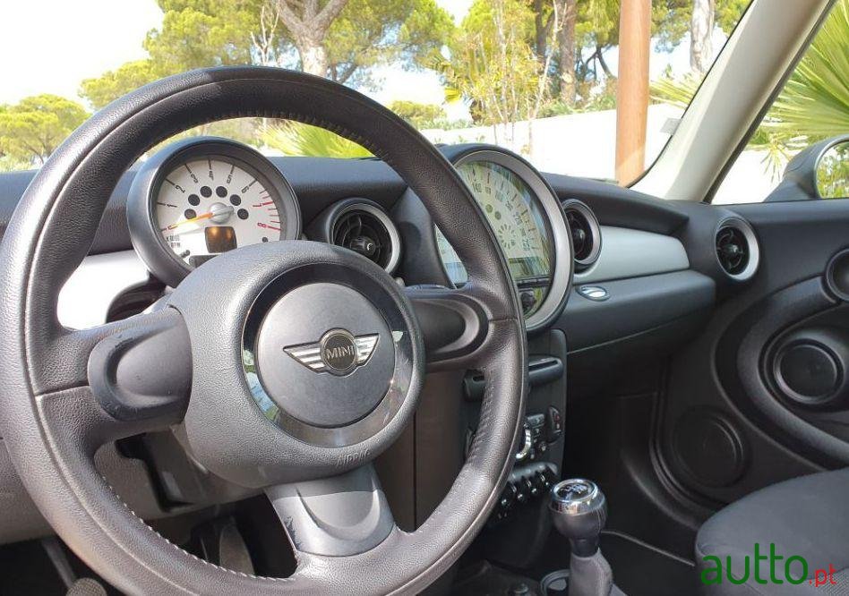 2010' MINI One photo #2