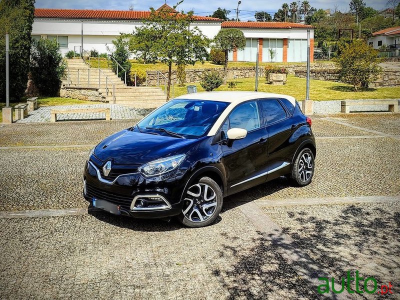 2014' Renault Captur Tce 90 Evolution photo #1