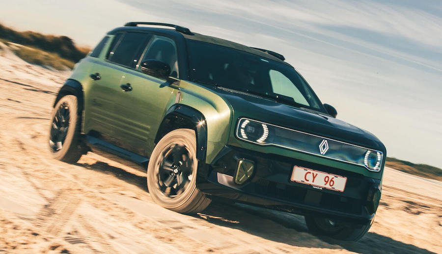 Renault CEO 'pushing' to get four-wheel-drive 4 on sale