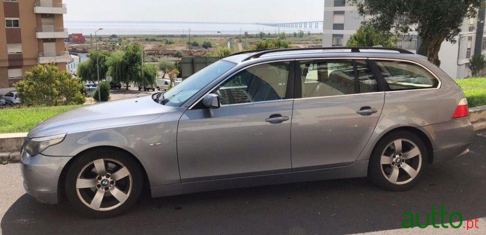 2005' BMW 525 Carrinha photo #1