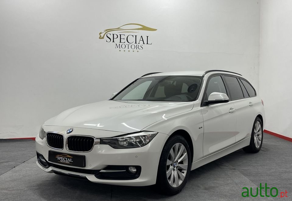 2013' BMW 320 photo #1