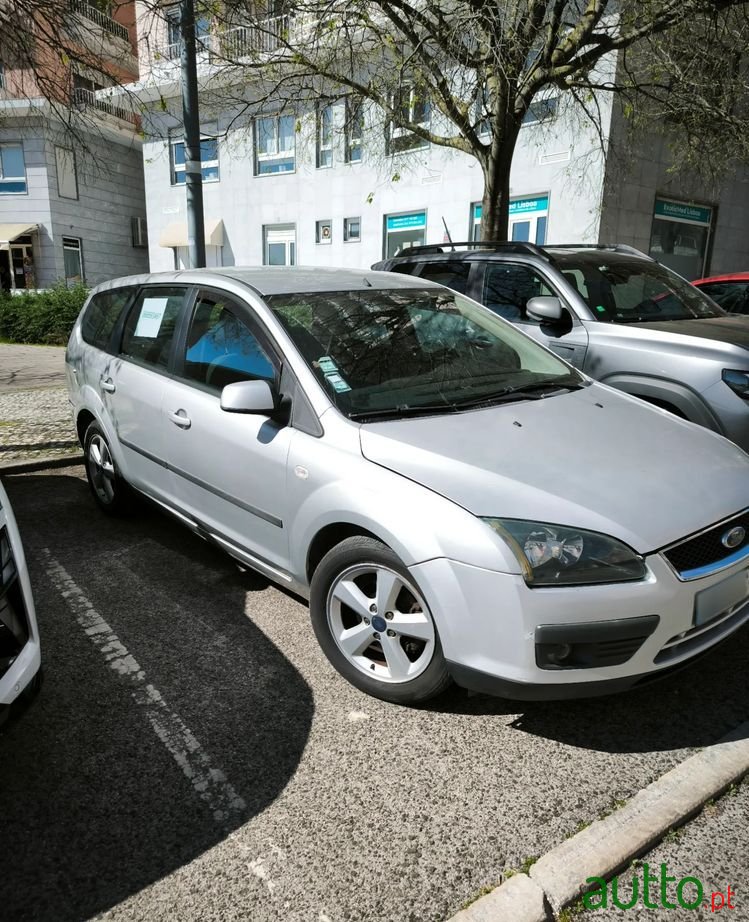 2007' Ford Focus Sw photo #3