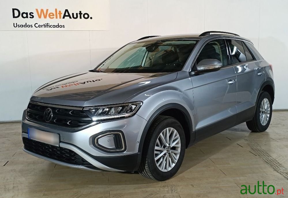 2024' Volkswagen T-Roc 1.0 Tsi Urban photo #1