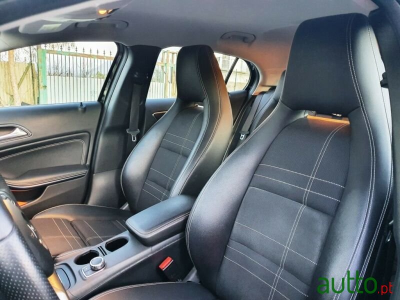 2016' Mercedes-Benz GLK 200 photo #5