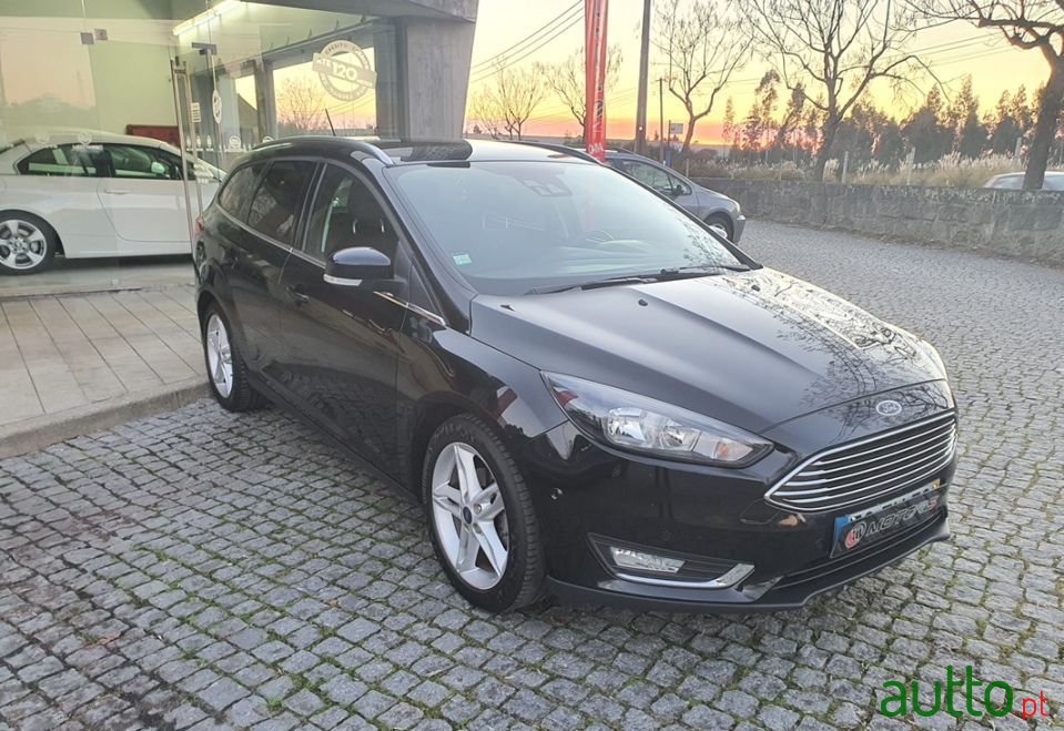 2017' Ford Focus Sw photo #3