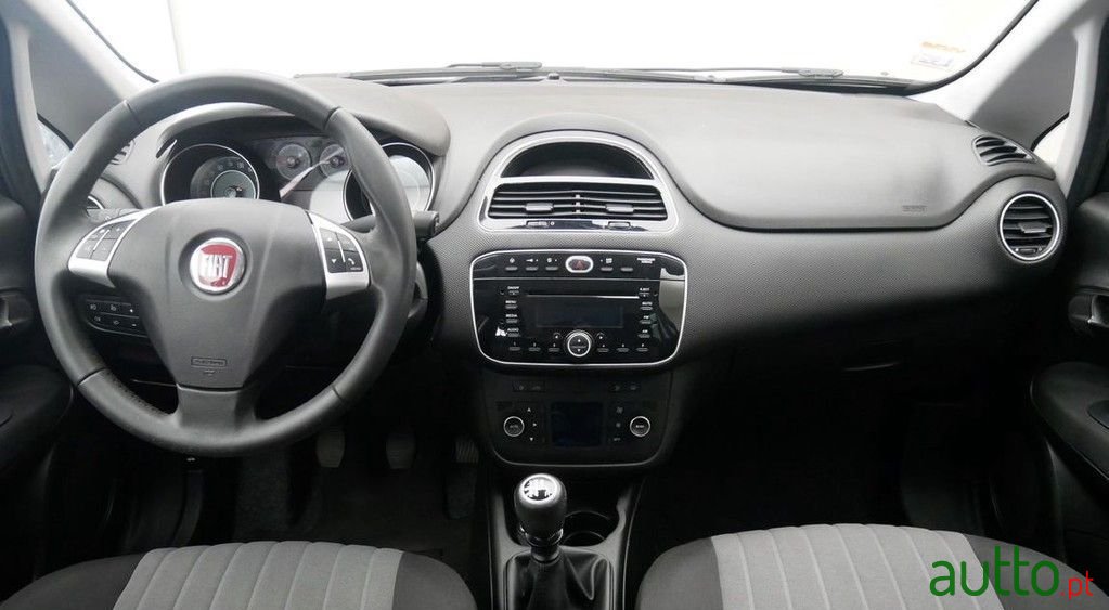 2018' Fiat Punto photo #3