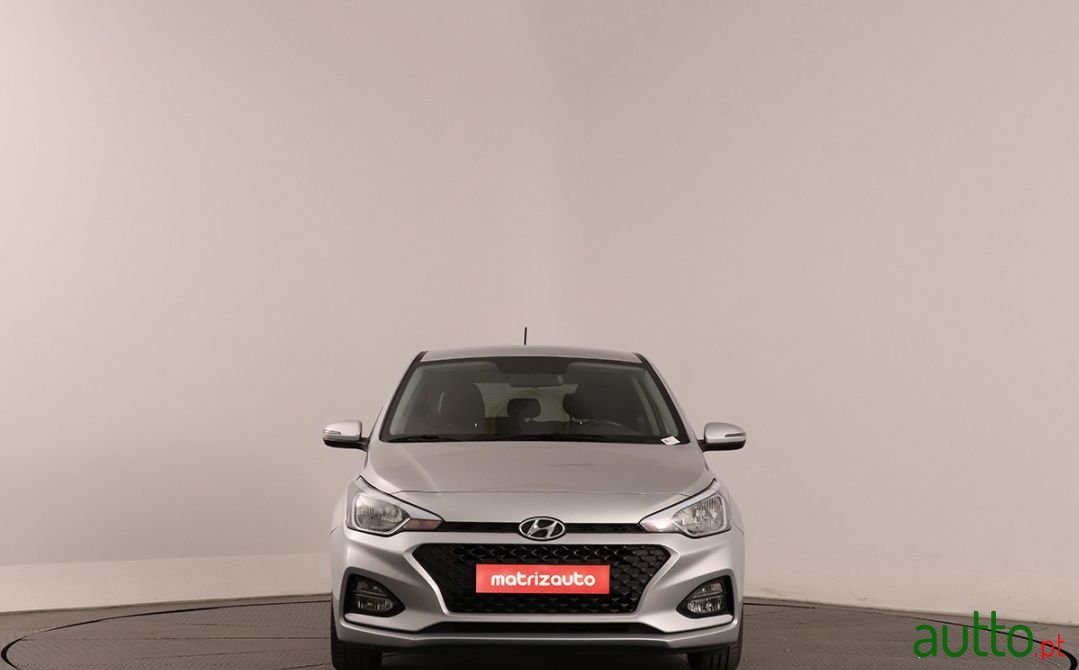 2019' Hyundai i20 photo #2