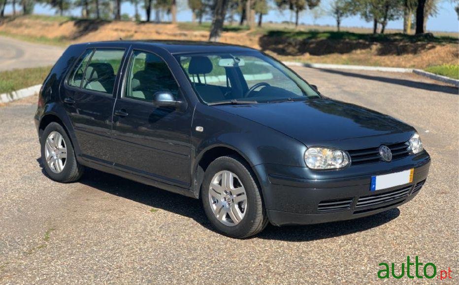 2003' Volkswagen Golf 1.9 Tdi photo #1