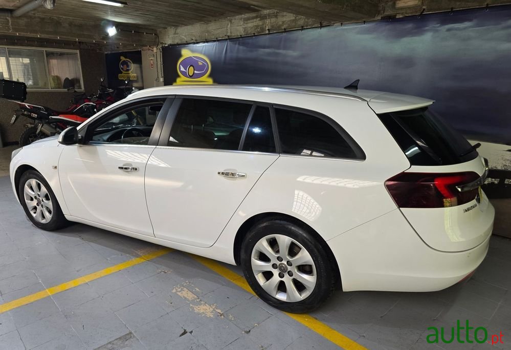 2016' Opel Insignia Sports Tourer photo #3