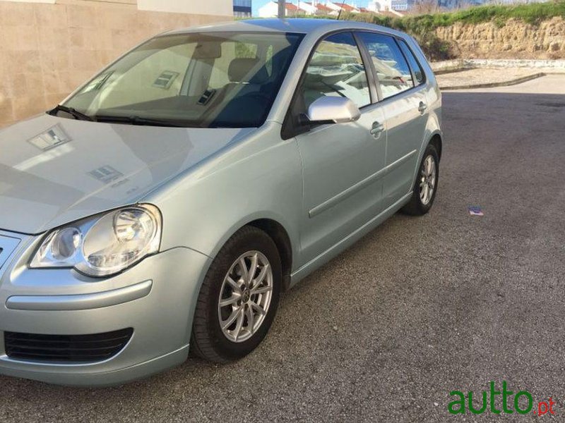 2008' Volkswagen Polo Bluemotion photo #1