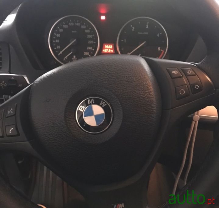 2011' BMW X5 photo #5