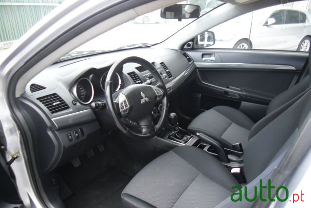 2008' Mitsubishi Lancer photo #6