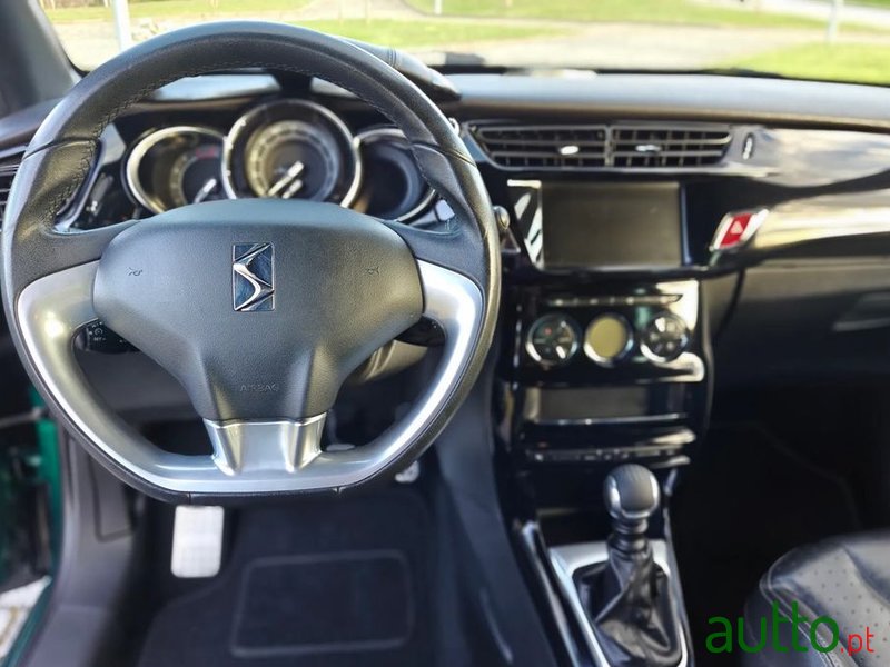2018' DS Automobiles Ds3 Bluehdi 120 Sportchic photo #6