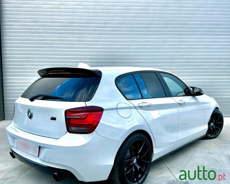 2012' BMW 116 D Line Sport photo #3