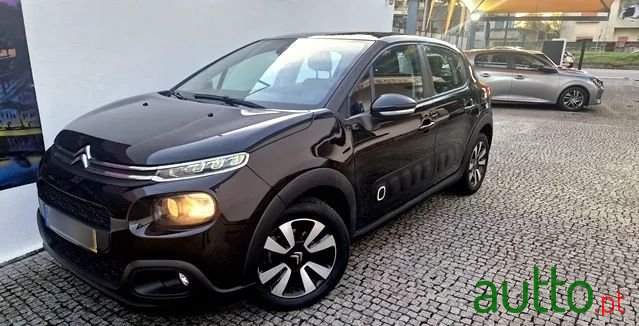 2019' Citroen C3 1.2 Puretech Feel photo #2