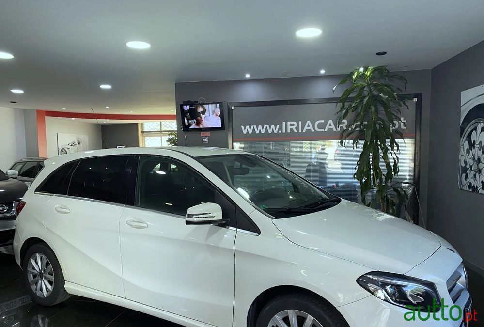 2017' Mercedes-Benz Classe B photo #2