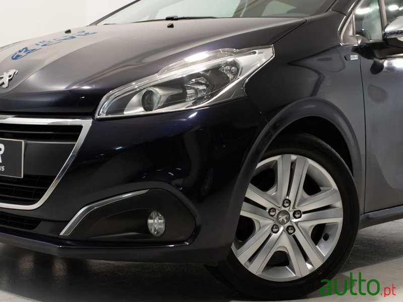 2016' Peugeot 208 photo #3