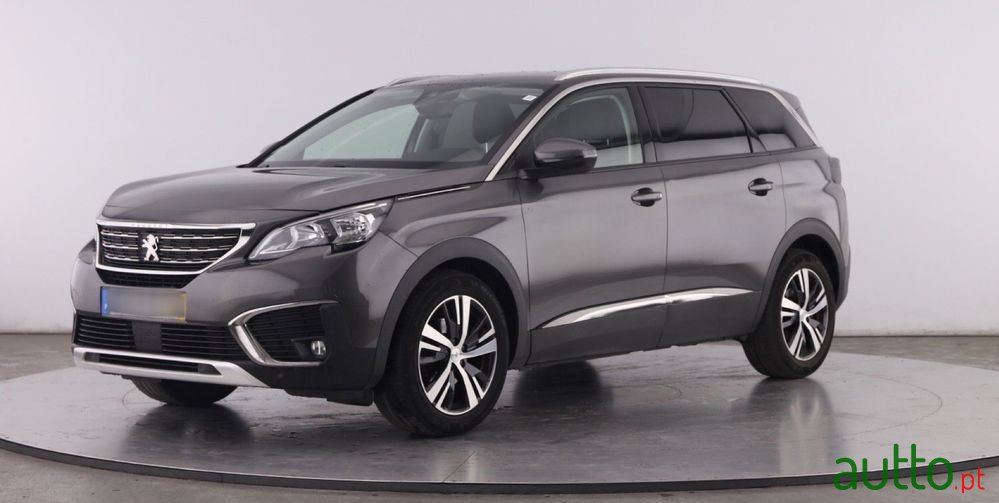 2019' Peugeot 5008 photo #1