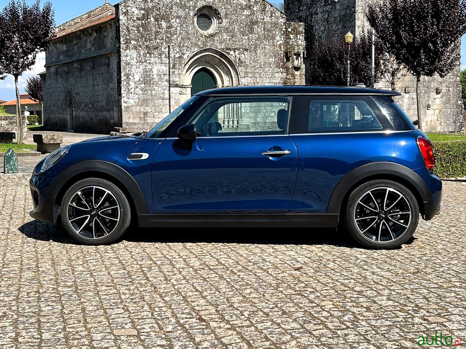 2015' MINI Cooper photo #2