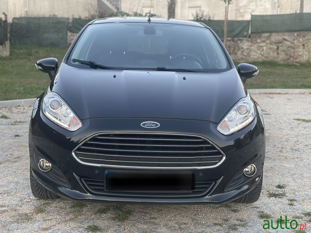 2016' Ford Fiesta photo #1