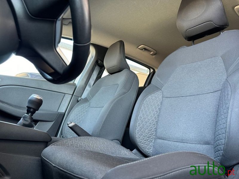 2020' Renault Clio photo #3