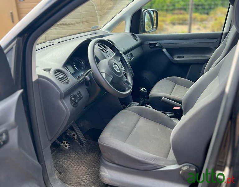2013' Volkswagen Caddy photo #6